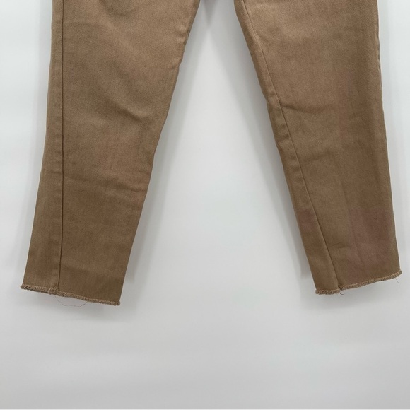 Vale Denim Classic High Rise Cropped Jeans raw hem Size 6 US Beige Brown - Picture 2 of 8